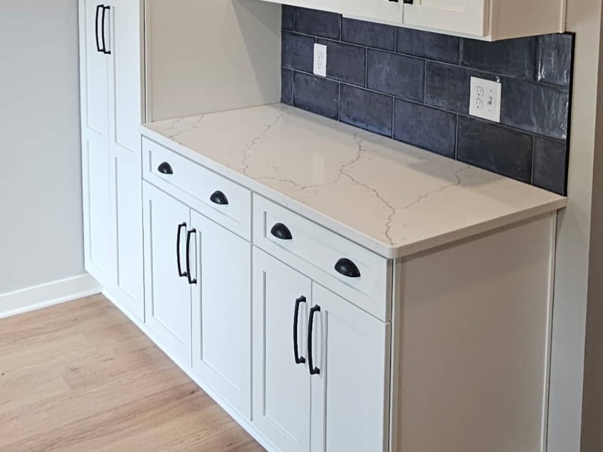 New white kitchen cabinets